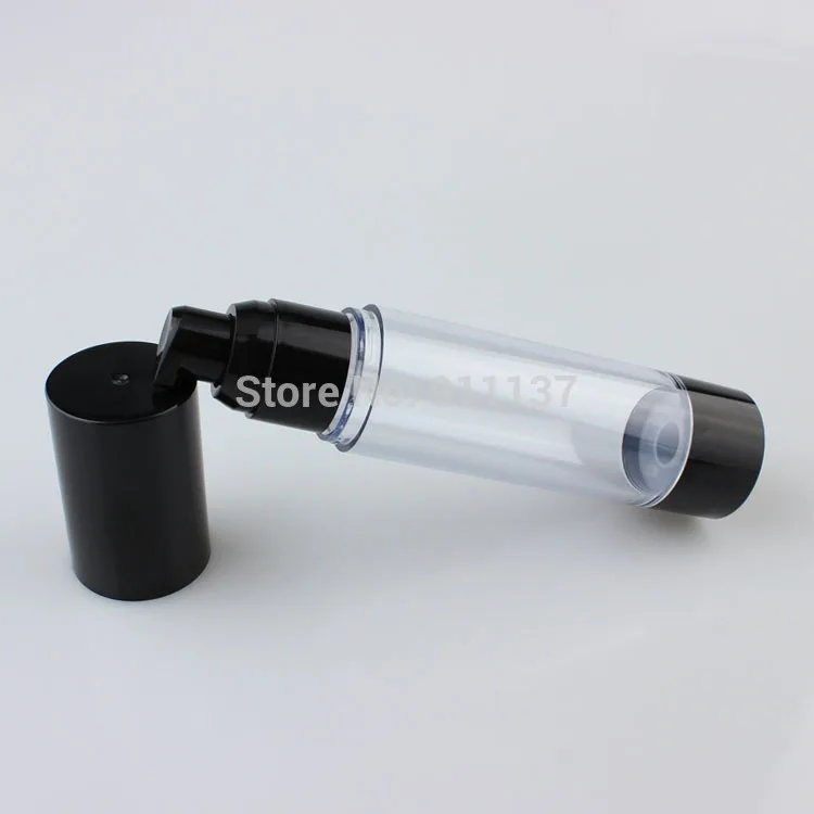 50-мл черная вакуумная бутылка с насосом без воздуха, с уткой и пластиковым наполнителем для эссенции, масла, лосьона и геля.