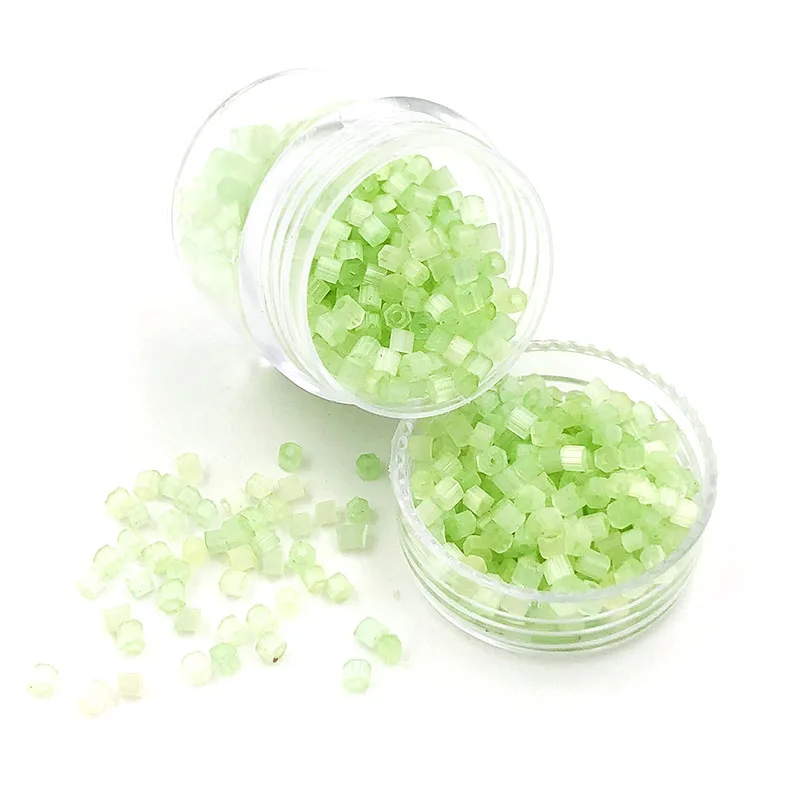 Light green Бисер 2 мм 10 г/упак. стеклянный хрустальный бисер для одежды 16 цветов аксессуары для одежды Ювелирные изделия DIY принадлежности для рукоделия - Цвет: Light green