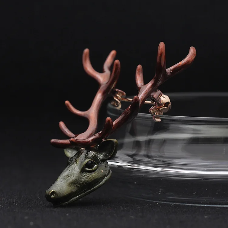 Винтажная брошь в виде головы оленя милое эмалированное платье с эмблемой для