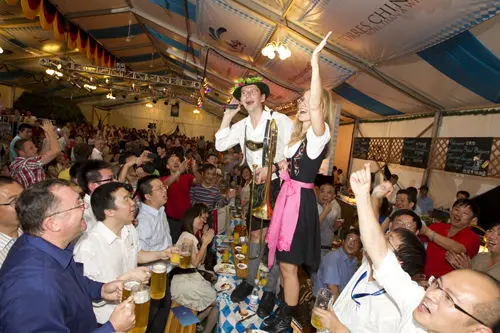 Tradition White Dirndl Blouse Costume German Oktoberfest Costume Underwear Underskirt Shirt Beer Festival Tee Tops T shirt