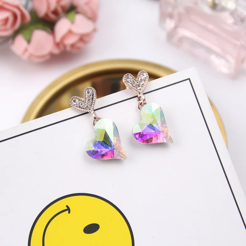 2 узор серьги гвоздики блестящие лицо любовь личности сердце форма Европа и США