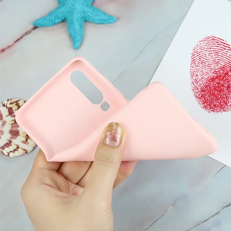 Конфетный чехол huawei P30 Lite силиконовый на заднюю панель с мультипликационным