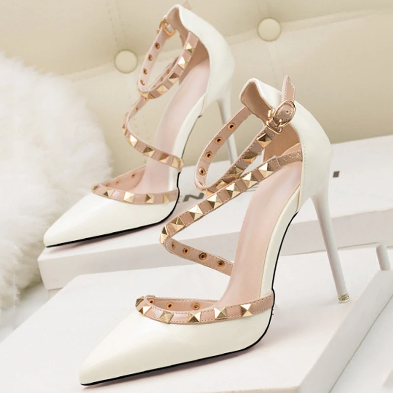 Женские туфли лодочки из лакированной кожи на тонком каблуке 10 см|women pumps|pumps sexythin