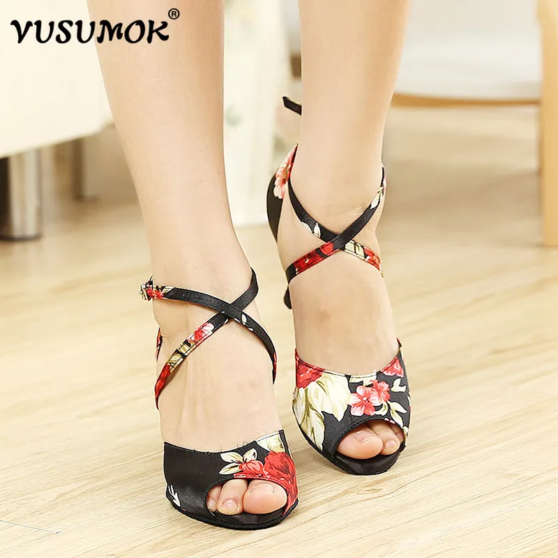 VUSUMOK Satin Women's Latin dance shoes indoor professional Soft Ballroom dancing Chinese Style Plug Size | Спорт и развлечения
