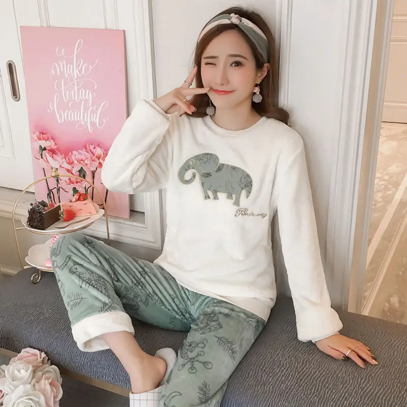 Style 8 Милый пижамный комплект для женщин обувь с плюшевой подкладкой; пикантные осенне-зимние толстые пижамы Фланелевые домашние тапочки с мультяшными принтами на весну студент, в комплекте 2 вещи-шт./компл. Большие размеры - Цвет: Style 8