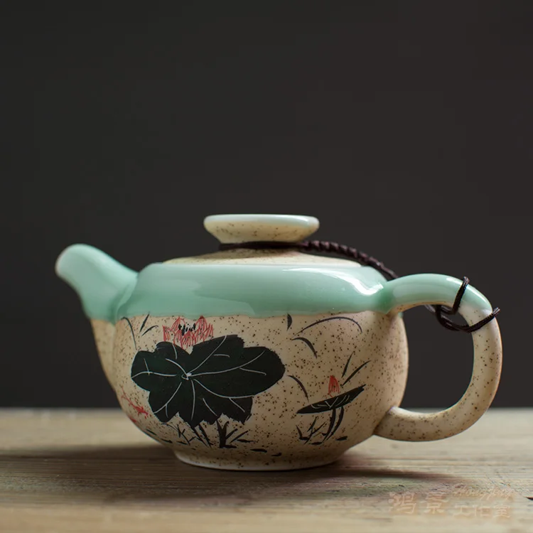 

2019 Xishi pot filter teapot Medium number teapot imitation pottery Longquan hand painted color teapot Pu'er tea Kung Fu tea set
