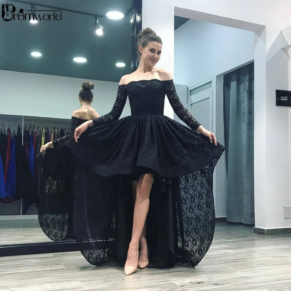 Женское бальное платье без бретелек розовое кружевное с длинным рукавом для