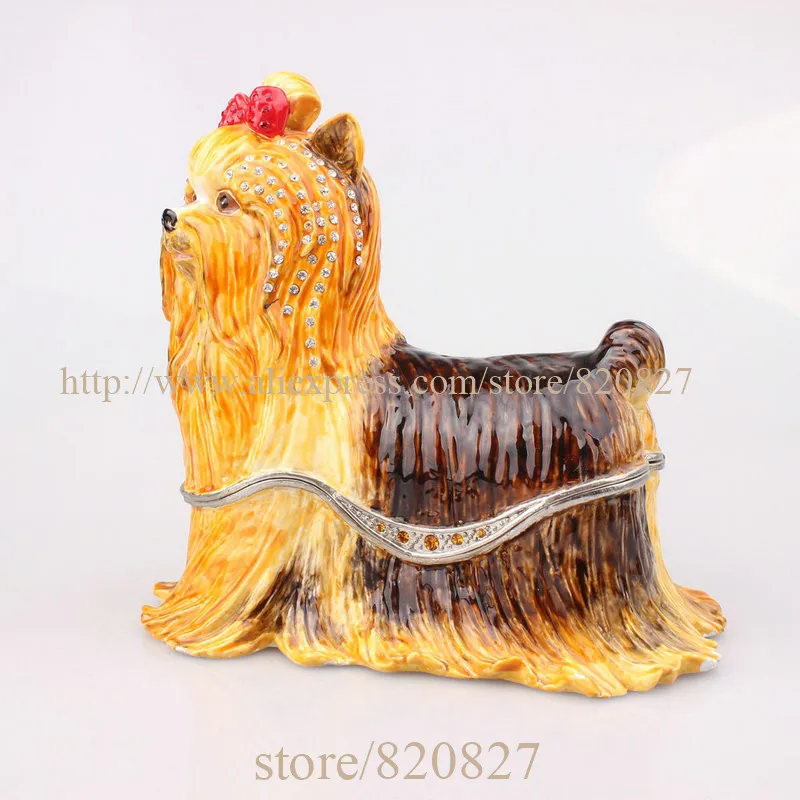 Металлический Йоркширский терьер украшенный драгоценными камнями витрина