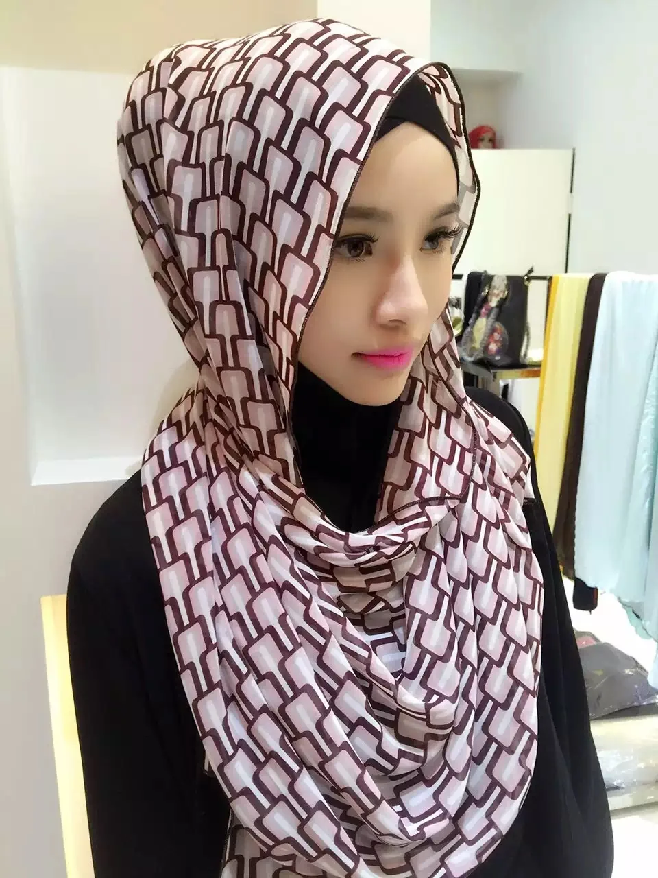 Мусульманский шарф Бурбон логотип печать долго полотенце женский летний Хуэй