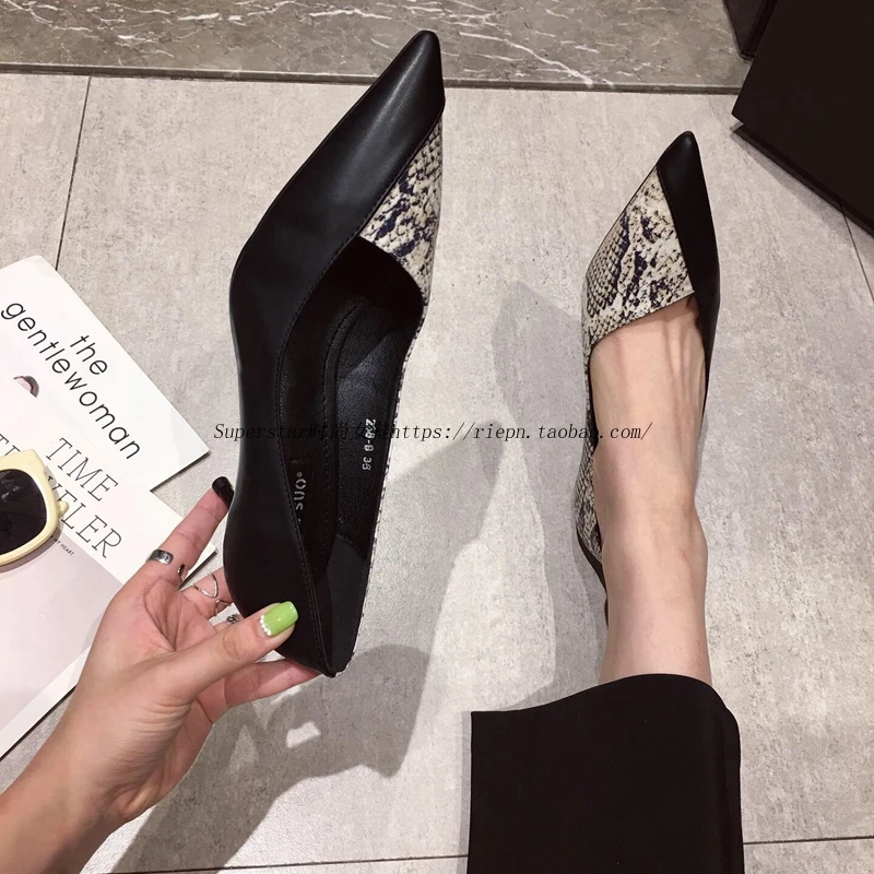 С Острым носком под змеиную кожу Обувь на каблуке Женская обувь высокого