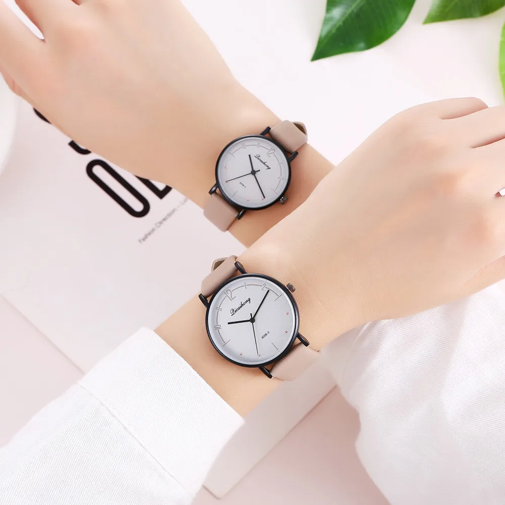 Модные часы для влюбленных 2 шт./компл. повседневные и кварцевые с кожаным