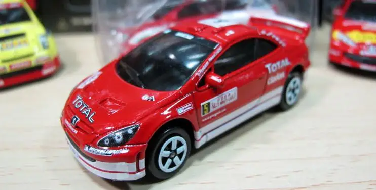 12 Высокая моделирования Renault, ≥got, toyota corolla, subaru гоночная модель, 1: 64 модели автомобилей из сплава, металлические литья, игрушечный автомобиль - Цвет: 12