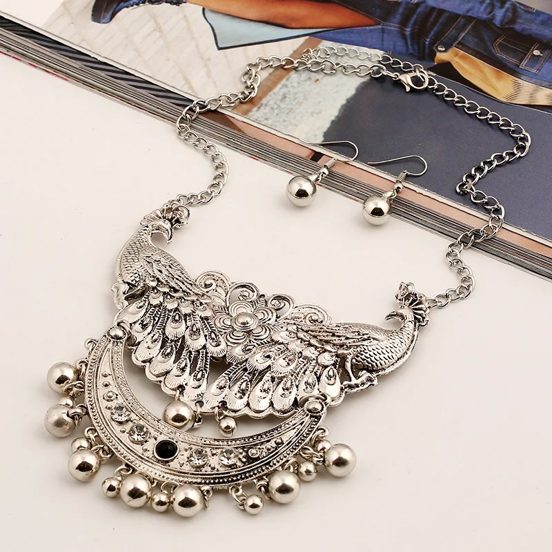 

New Design Metal Peacock Flower Ball Tassel Necklace Earring Set Retro Silver Beads Crescent Jewelry Set