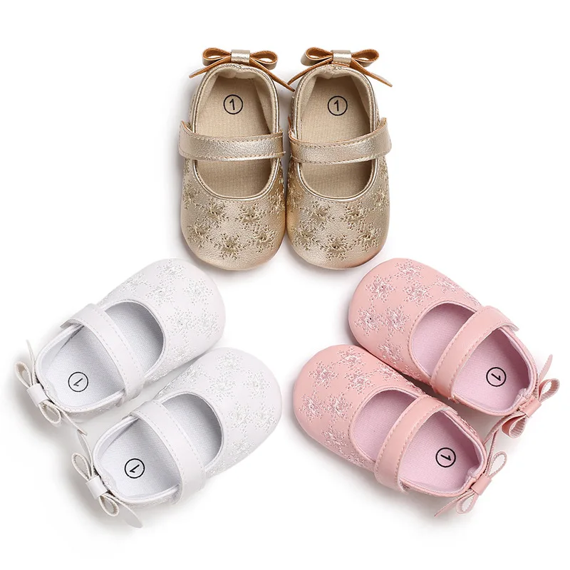 

0-1 years old spring and autumn female baby shoes soft bottom PU embroidered baby shoes princess toddler shoes