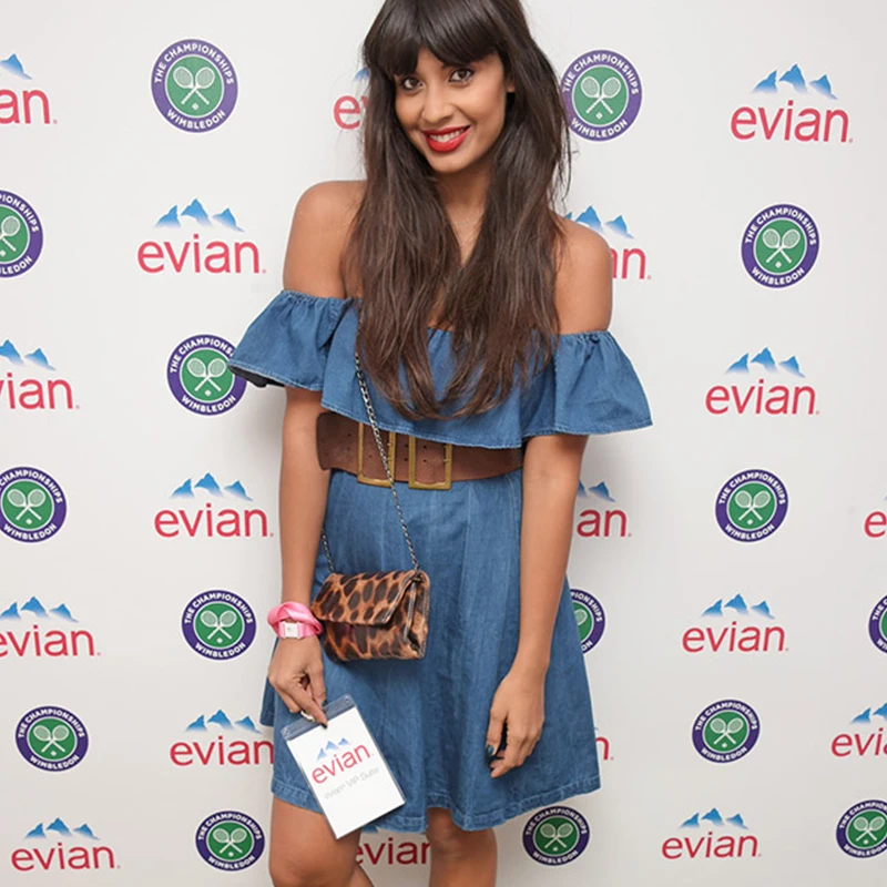 Женское элегантное джинсовое платье с оборками повседневное Синее Короткое