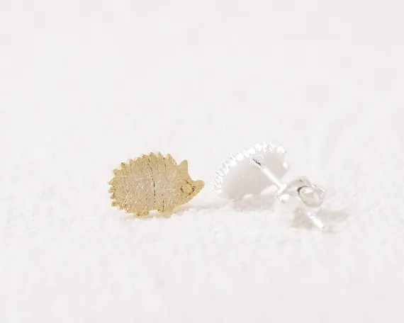 Oly2u 2017 New Fashion Tiny gold color Hedgehog Stud Earrings Animal Earring for Women Elegant Party Gifts ED012|animal earrings women|animal
