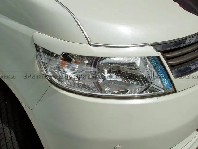 Для Nissan Serena C25 комплект из углеродного волокна/стекловолокна FRP для бровей (2005-2011) |