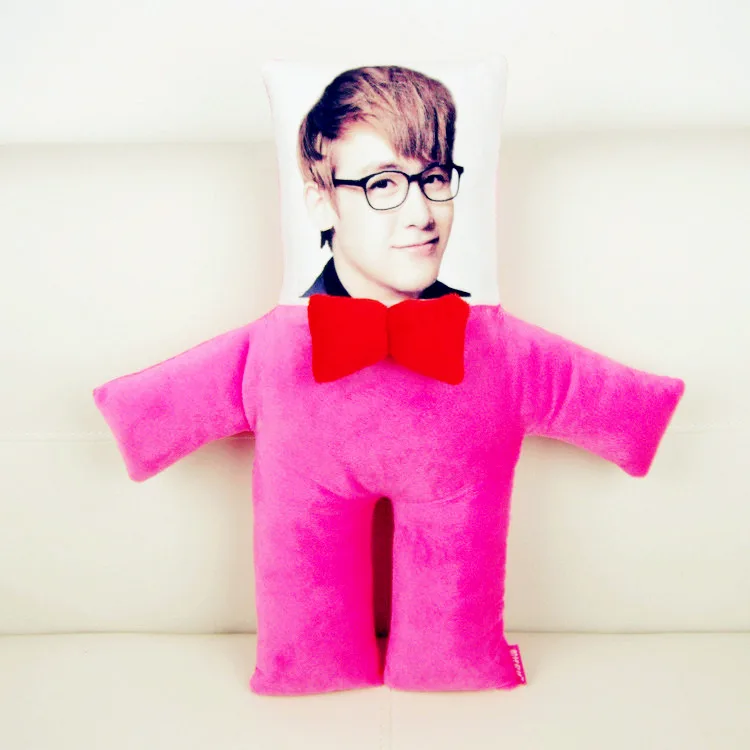 Самодельная подушка для рукоделия гуманоидная Подушка на заказ в натуральную