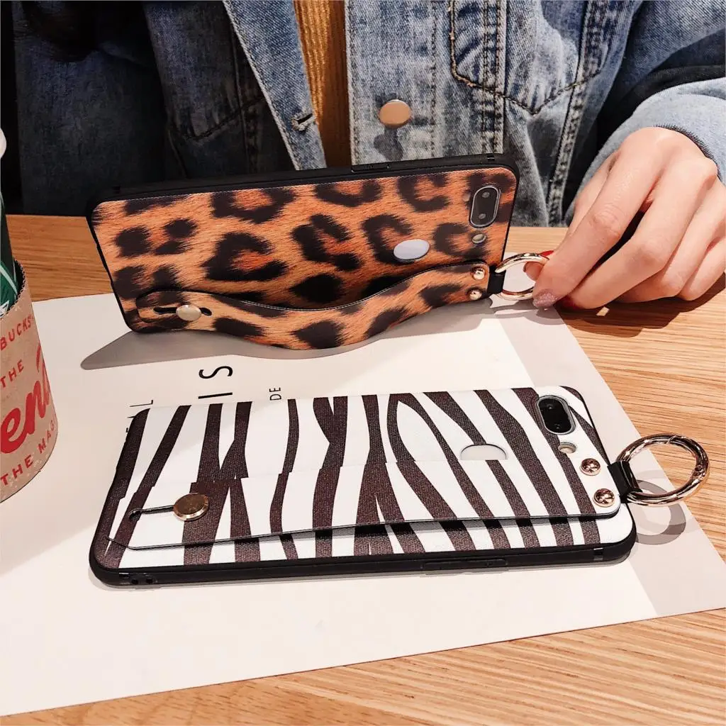 Зебра леопардовый принт ремешок повязка на руку 3D рельефный чехол для iPhone X XR XS Max