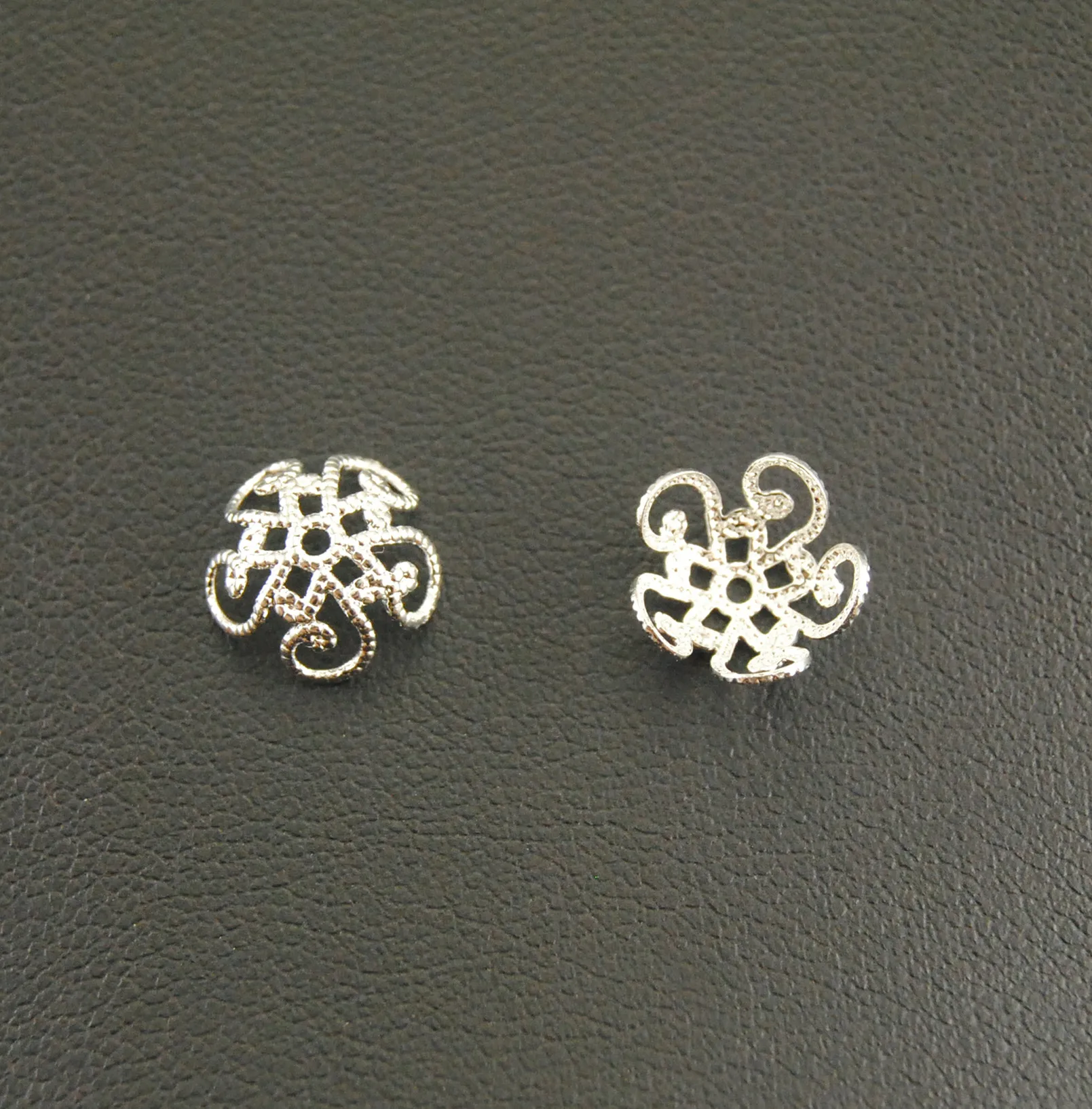 

50pcs Metal Zinc Alloy Bronze Hollow Flower End Beads Caps Jewelry Findings,Accessories 10mm A1219/A1220
