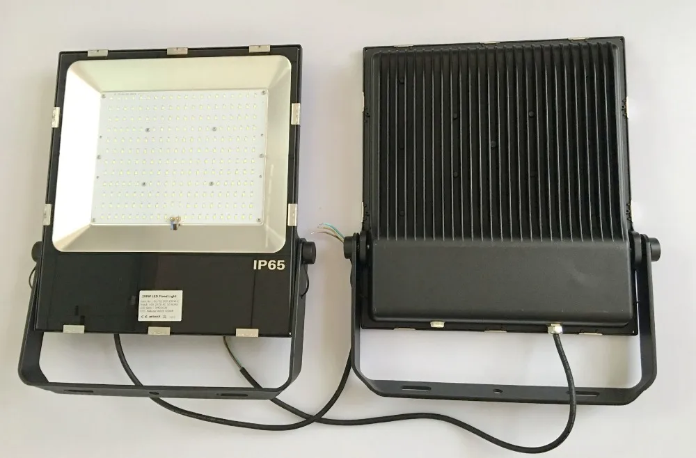 Водонепроницаемый туннельный Светодиодный прожектор с регулируемой яркостью IP65