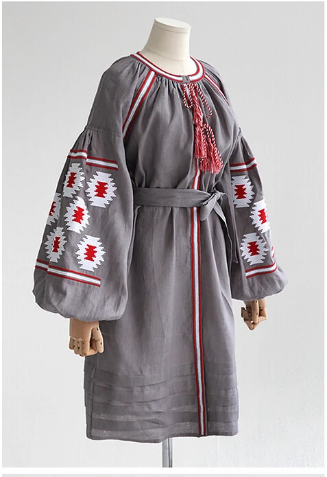 Женское льняное платье цвета хаки винтажное свободное хлопковое с вышивкой