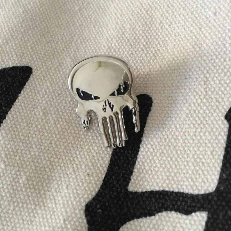 

10pcs Steampunk Metal Craft Skull Brooch and Skeleton Pins 1'' High Morale Lapel Pin Military 3D Tactical Army Decorative Badge