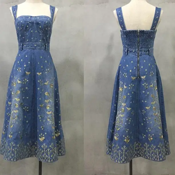 Женское длинное джинсовое платье винтажное трапециевидной формы на бретельках с