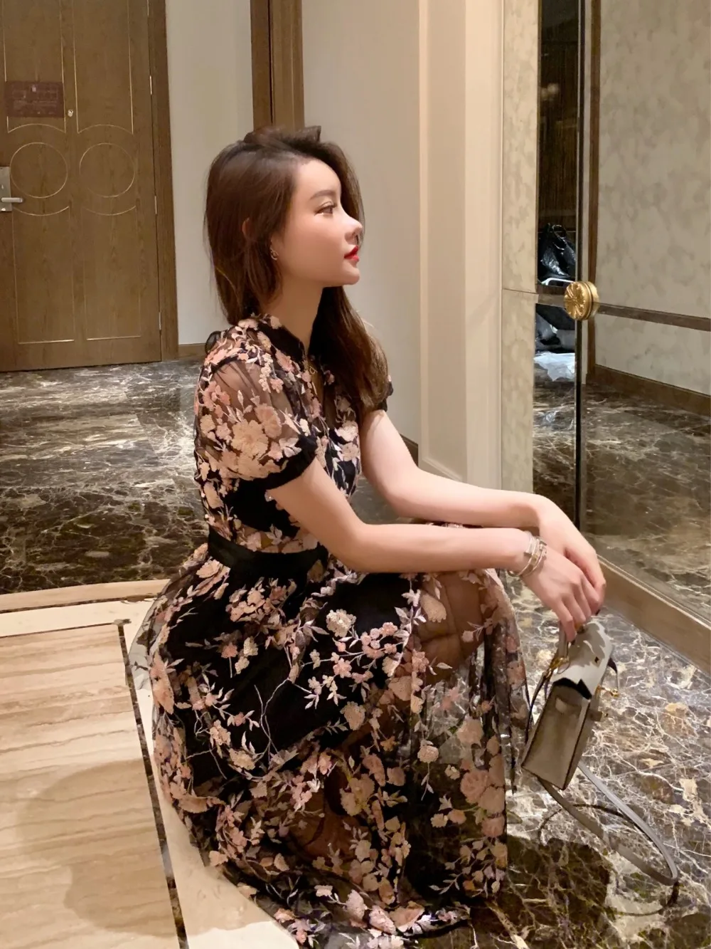Limiguyue Автопортрет платья vestidos с коротким рукавом летнее пляжное платье с вышивкой высокое качество вышивка вечернее платье T750