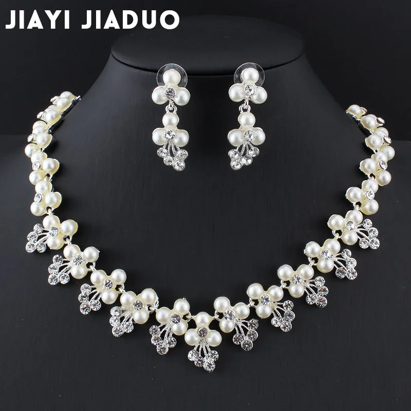 Женский ювелирный комплект из колье и серёг серебристого цвета | Украшения