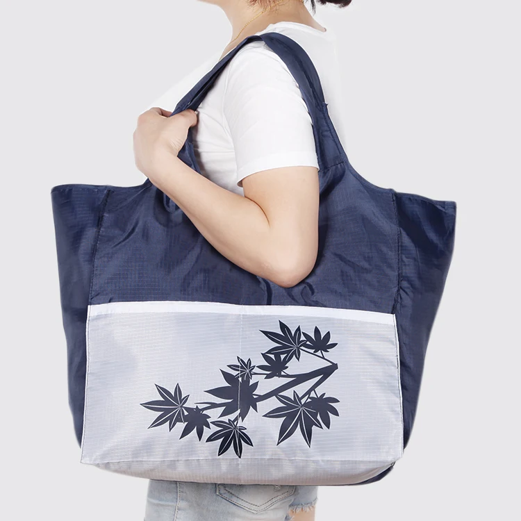 Легкая вместительная сумка тоут большая прочная портативная нейлоновая на плечо