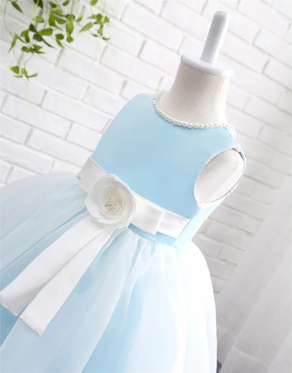 Элегантные платья для девочек с цветами и жемчугом трапециевидного