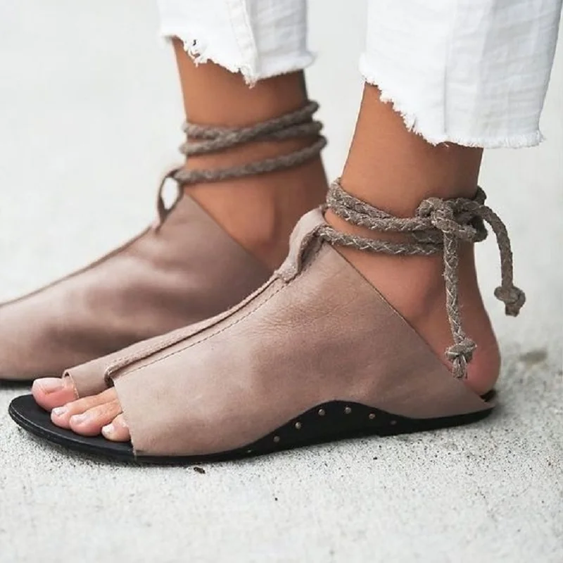 Сандалии-гладиаторы женские на плоской подошве босоножки с перекрестными