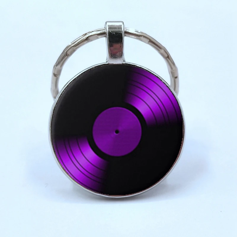 Простой классический стильный виниловый брелок со встроенной стеклянной