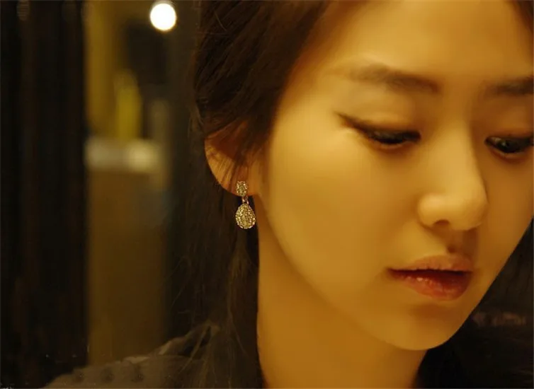 1 пара Новая Мода 2014 Серьги Стержня Симпатичные Леди Кристалл Rhinestone Мотаться