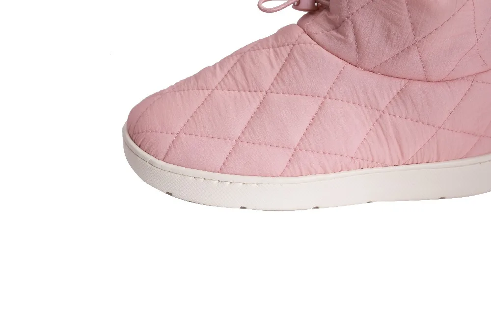 Новые мягкие удобные женские и мужские домашние тапочки для всей семьи