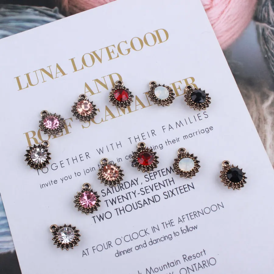

20pcs/lot New Arrival Sunflower Shape With Rhinestone Pendant Charms For Fashion Jewelry DIY Bracelet&Earring Accessories