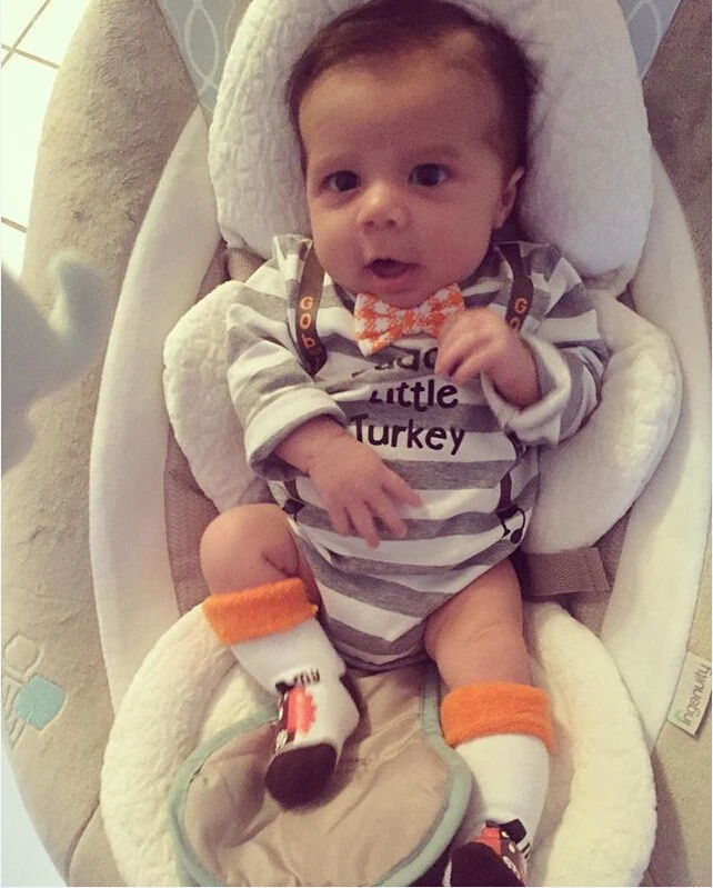 Daddy's Little Turkey/Одежда для новорожденных мальчиков полосатый бант на боди, носки с шапочкой комплект из 3 предметов праздничный костюм на День Благодарения