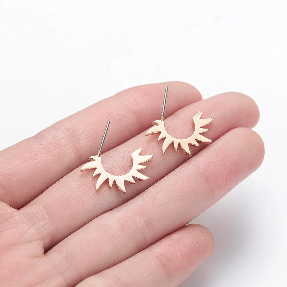 Чандлер из нержавеющей стали плоские Шипы Шпильки Серьги Tribal Sun Hoops Ушные oorbellen Femme
