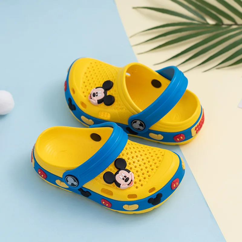 Летние новые детские тапочки с мультяшным Микки Маусом дырками обувь для