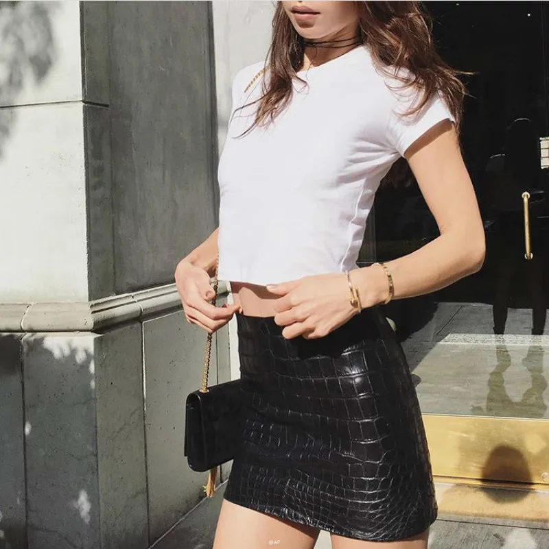 Uгостевая Женская облегающая футболка с круглым вырезом и коротким рукавом