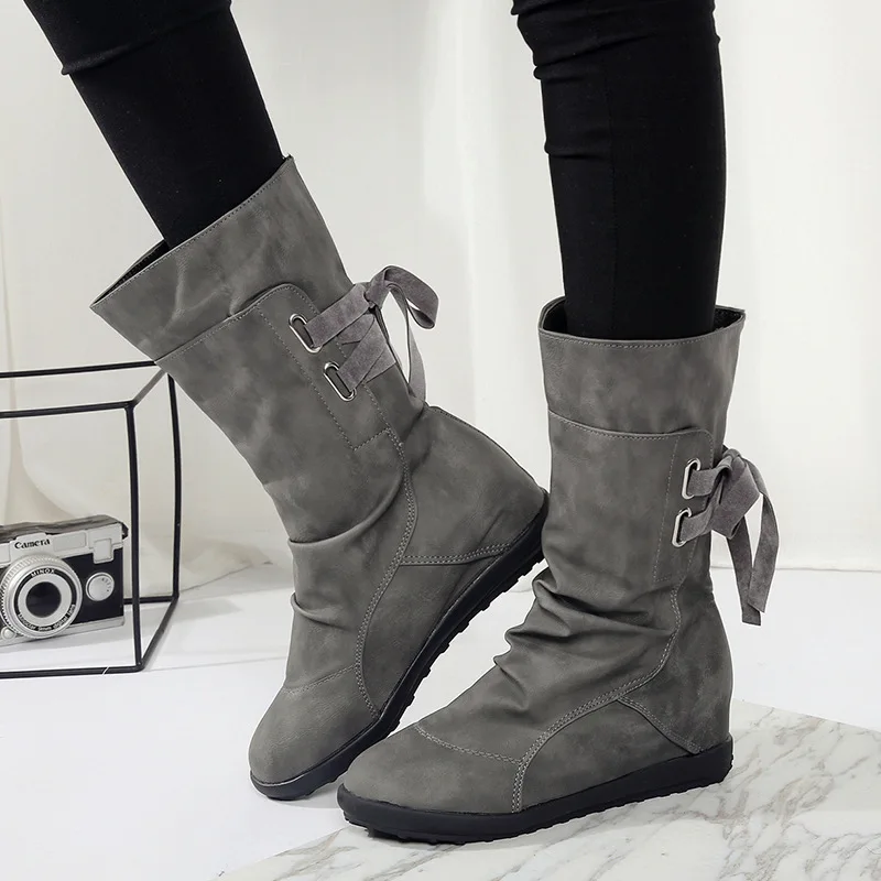 Осенне зимняя женская обувь больших размеров с ремешком и пряжкой ботинки со