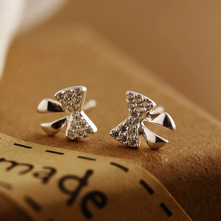 

Inlaid Crystal Butterfly Earrings Female 925 Sterling SV Earrings Korean Sweet for Women Gift Manufacturers wholesale