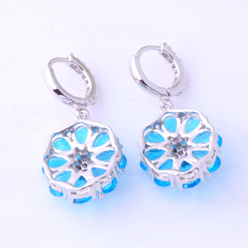 Женские серьги-подвески с кристаллами серебристого цвета | Украшения и