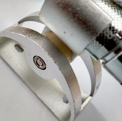 Регулируемый металлический держатель для душевой головки | Обустройство дома