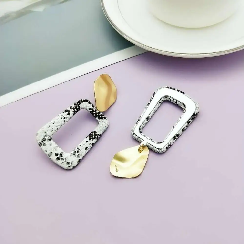 TRENDY WOMEN EARRINGS MATTE GOLD COLOR PLATING GOOD QUALITY SQUARE LEATHER PENDANT EARRING | Украшения и аксессуары