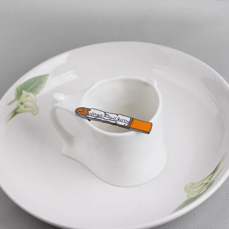 Мужской и Женский значок индивидуальная Мода сигарета Алфавит капля масло брошь