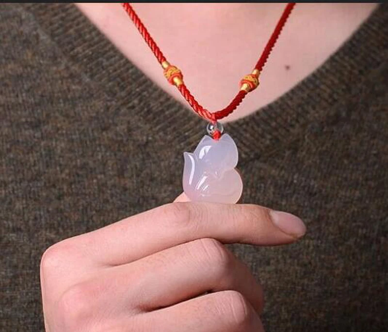 100% белый красный розовый натуральный зеленый агат резной милый амулет лисы