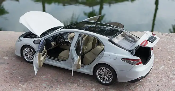 1:18 advanced TOYOTA CAMRY 8 игрушечная машинка из сплава, литая под давлением металлическая модель игрушечного автомобиля, высококачественная коллекционная модель автомобиля