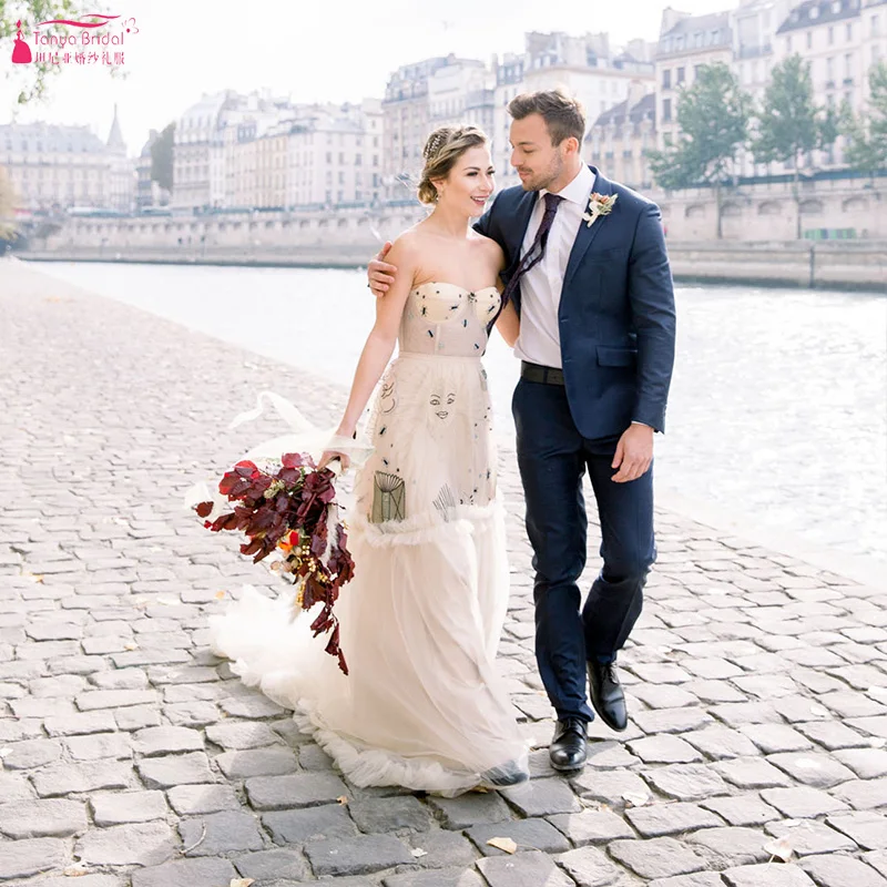 Светло Шампанское Вышивка Тюль Свадебные платья Париж мода Бохо Whimsical Vestido de Noiva